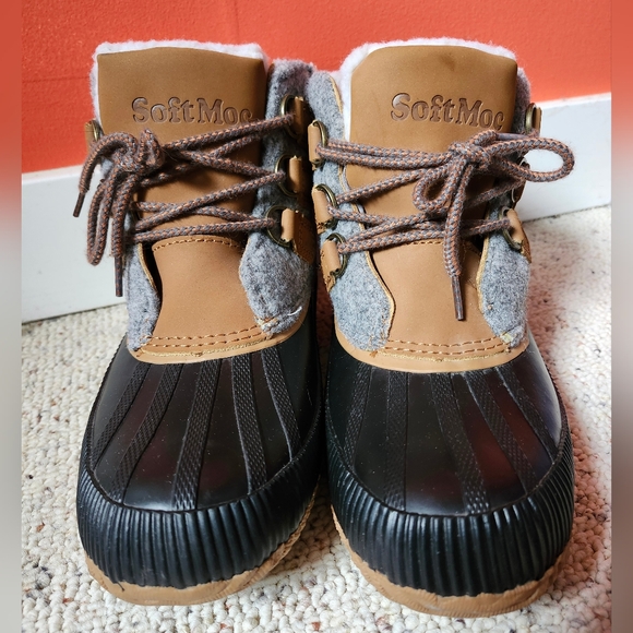 Softmoc Della boots, Women's Size 7, Worn once - Picture 2 of 7